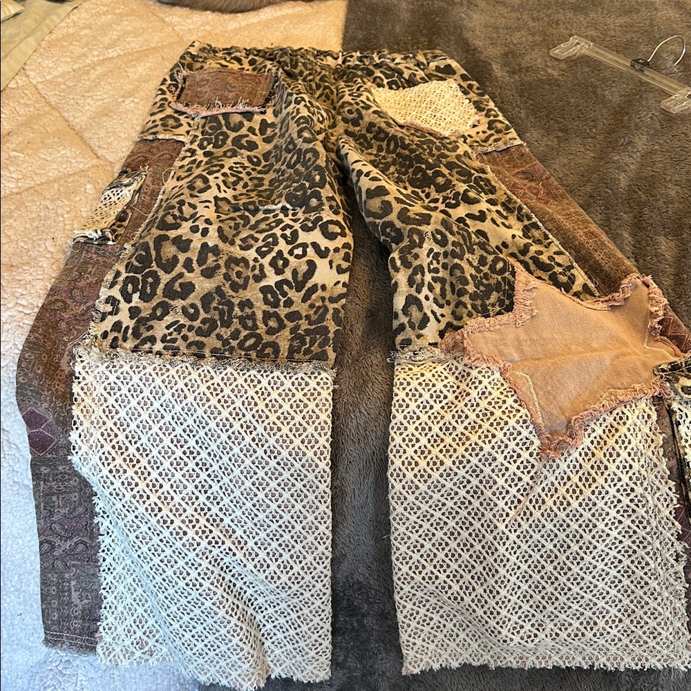 Leopard Patchwork Jeans - image 5